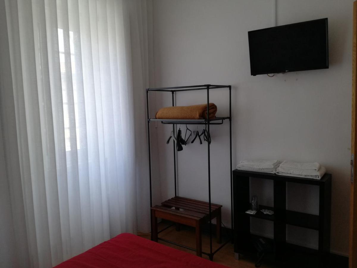 Hospedaria 5 Bicas Aveiro Eksteriør bilde