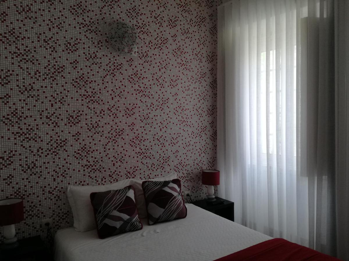 Hospedaria 5 Bicas Aveiro Eksteriør bilde